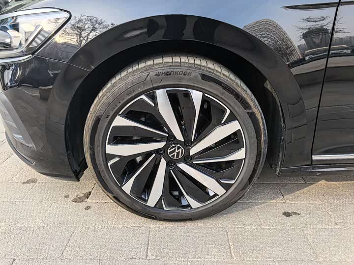 Фото 5 - Volkswagen Passat
