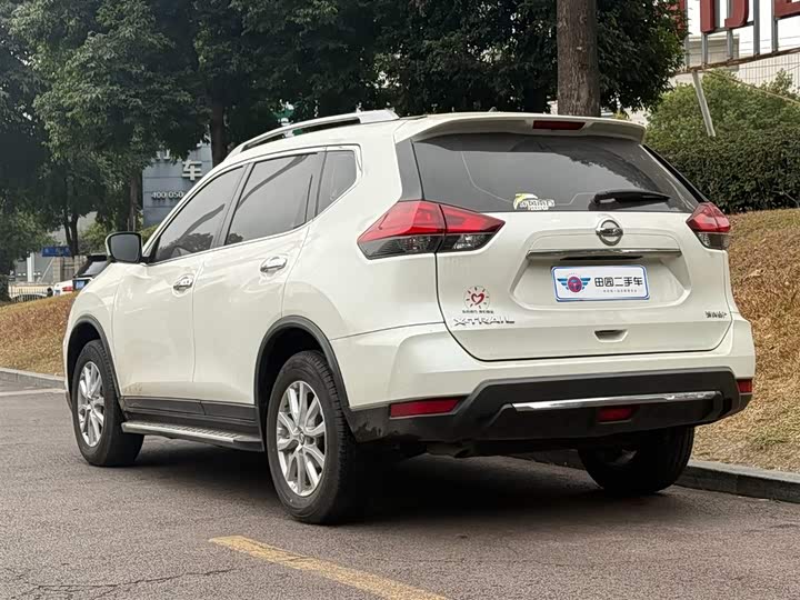 Фото 4 - Nissan X-Trail