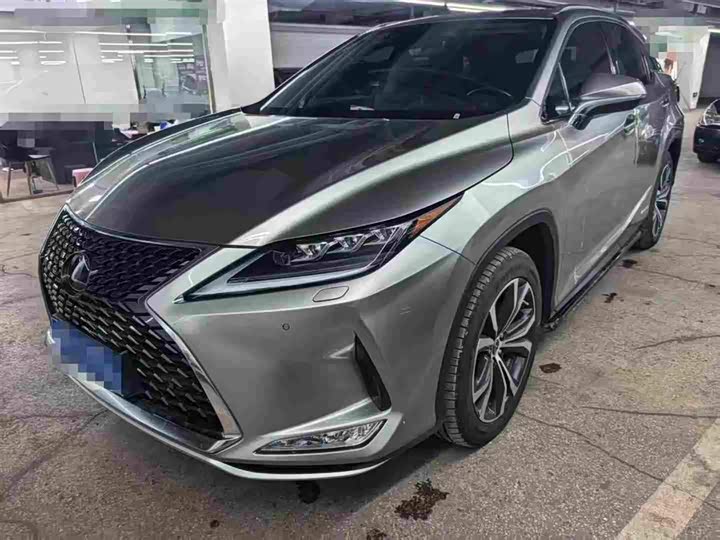 Фото 1 - Lexus RX