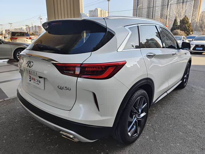 Фото 8 - Infiniti QX50