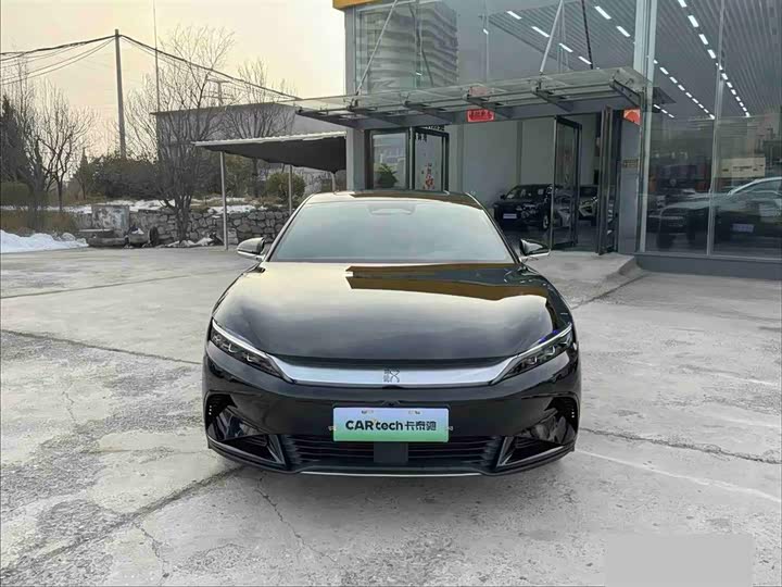 Фото 2 - BYD Han