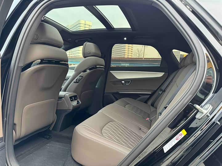 Фото 9 - BYD Han