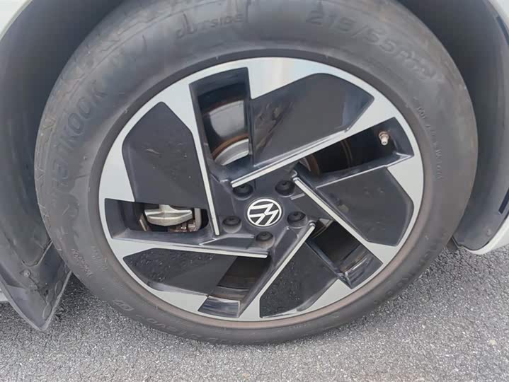 Photo 6 - Volkswagen ID.3