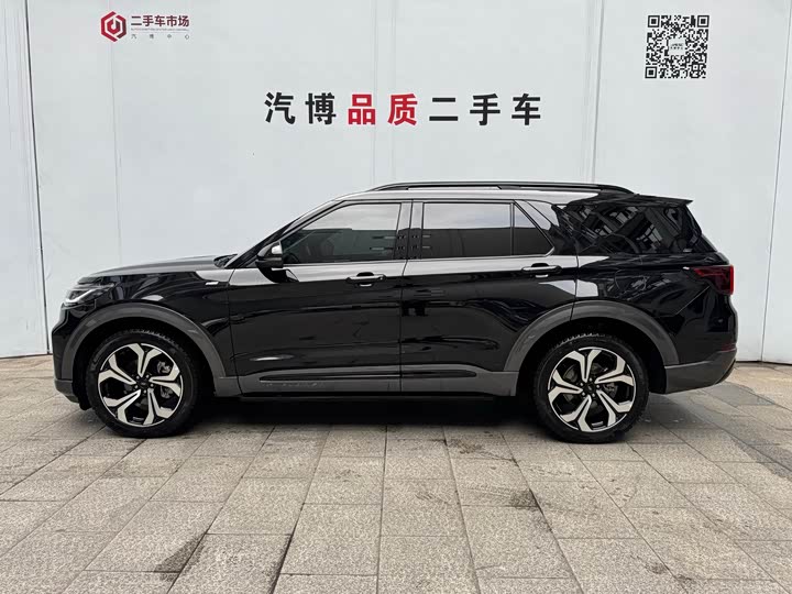 Фото 4 - Ford Explorer