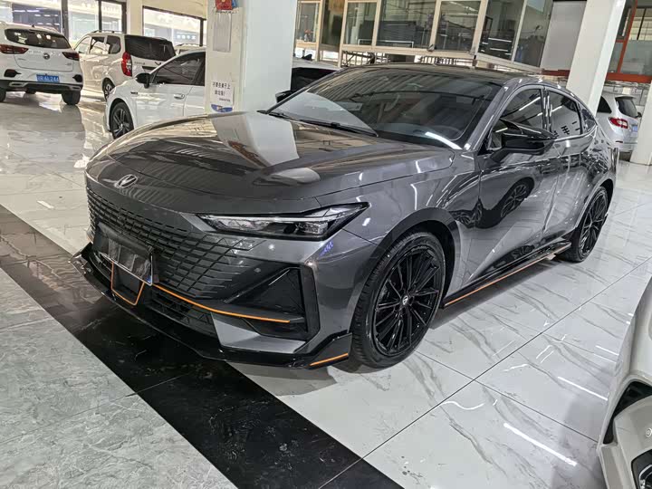 Фото 1 - Changan UNI-V