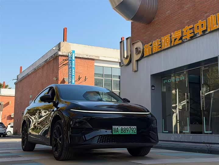 Фото 3 - XPeng G6