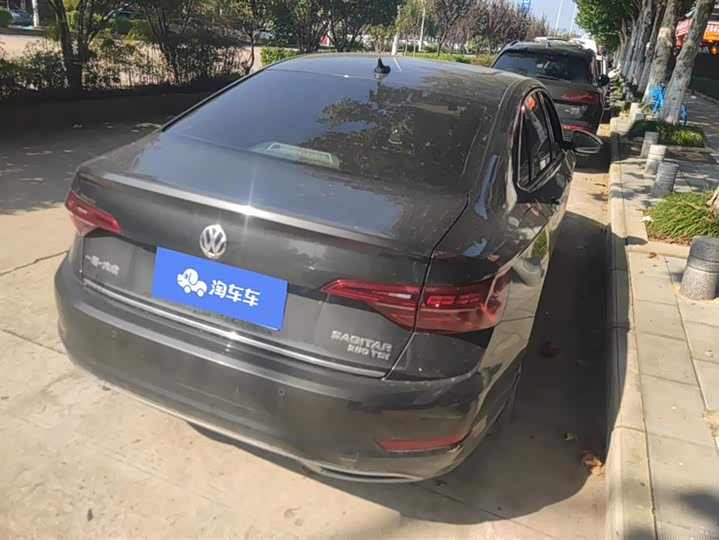 Фото 3 - Volkswagen Sagitar L