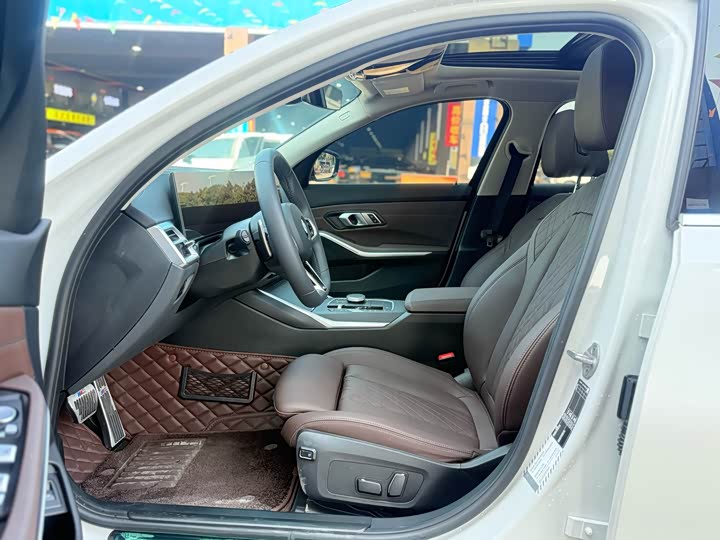 Фото 4 - BMW 3 Series