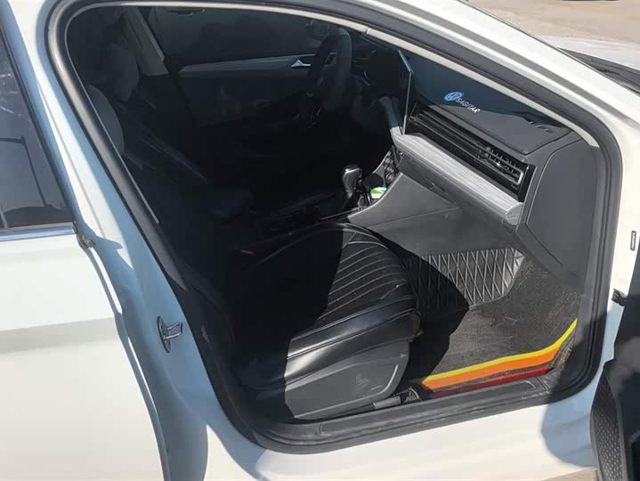 Фото 8 - Volkswagen Sagitar L