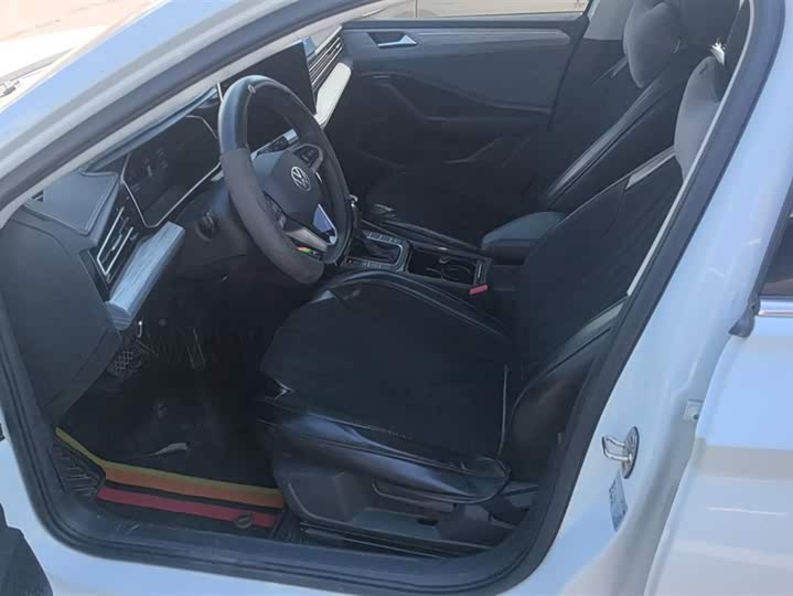 Фото 9 - Volkswagen Sagitar L