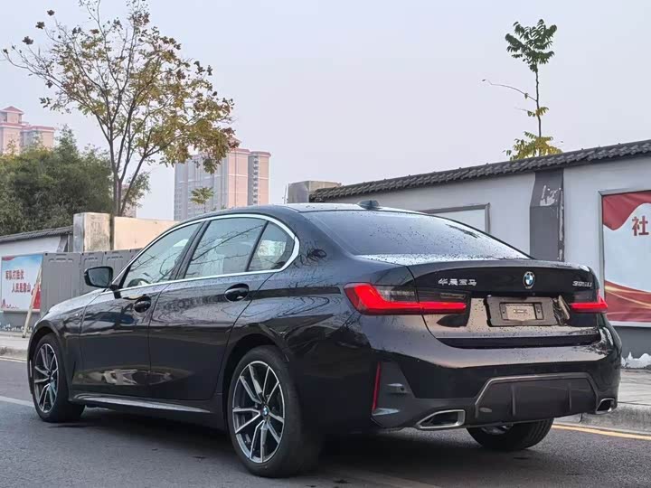 Фото 9 - BMW 3 Series