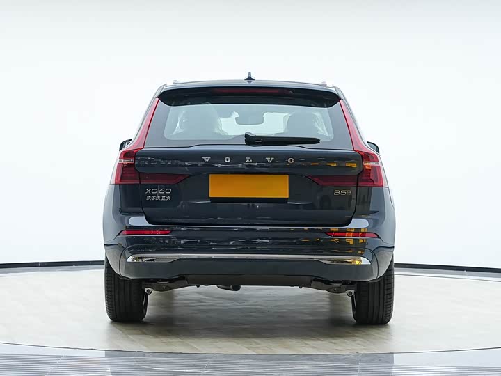 Фото 6 - Volvo XC60