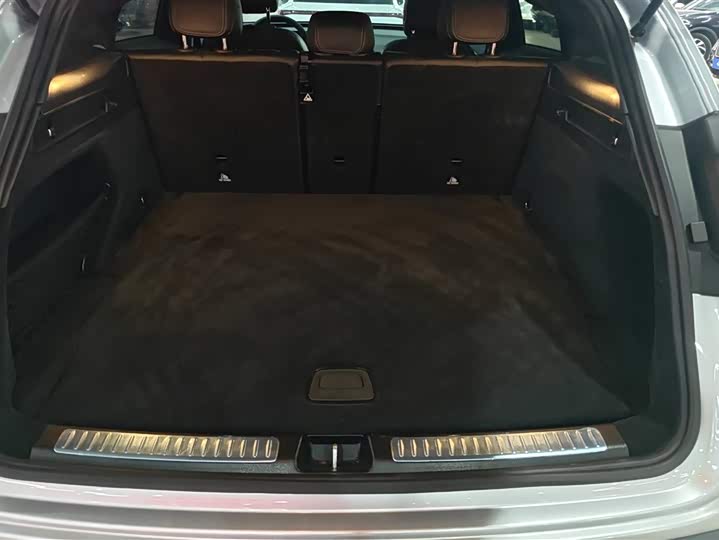 Фото 4 - Mercedes-Benz EQC