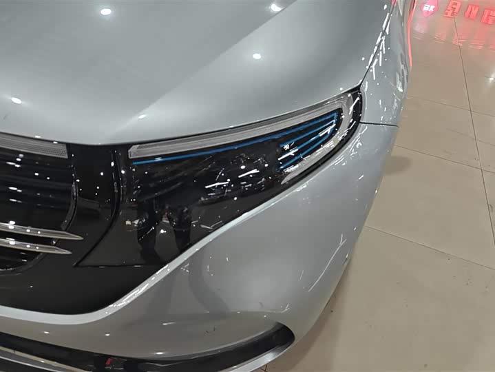 Фото 5 - Mercedes-Benz EQC