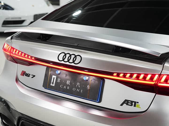Фото 6 - Audi RS 7