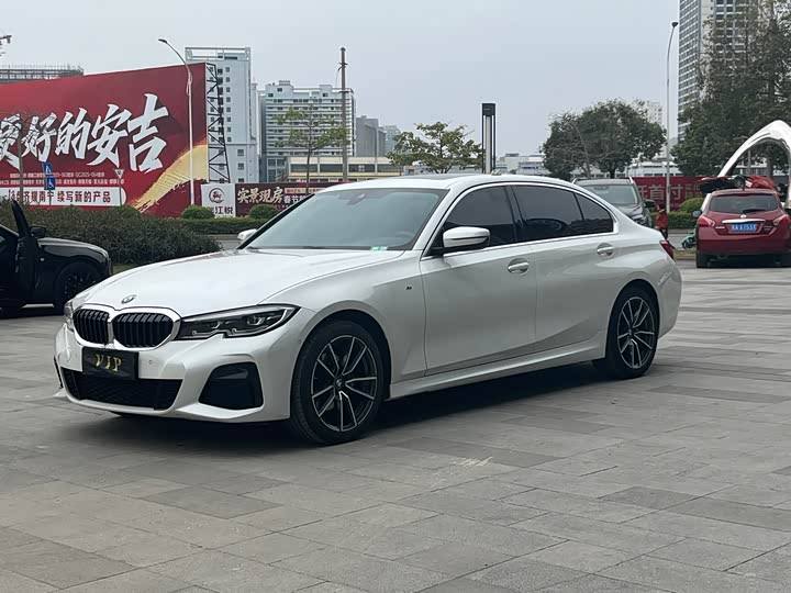 Фото 1 - BMW 3 Series