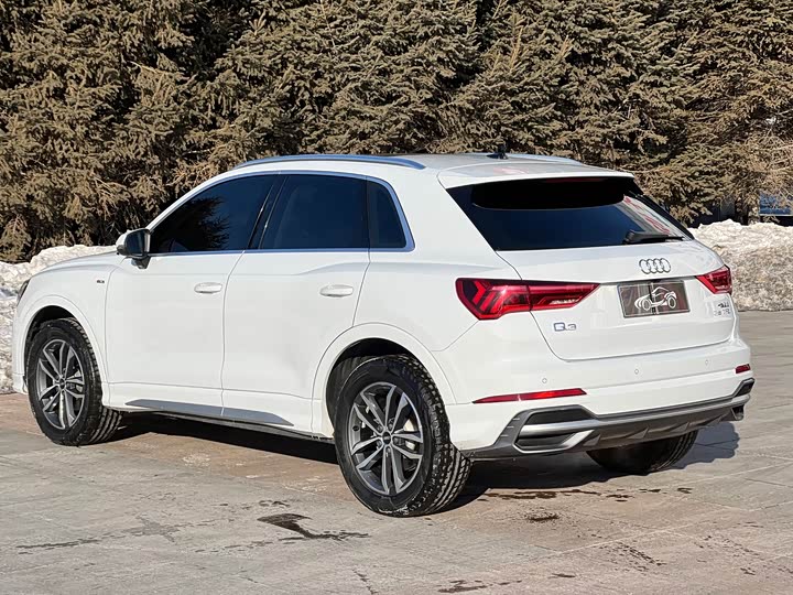 Фото 6 - Audi Q3