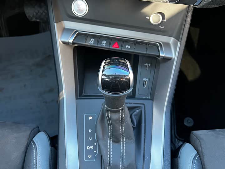 Фото 9 - Audi Q3