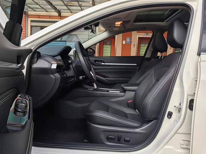 Фото 5 - Nissan Teana