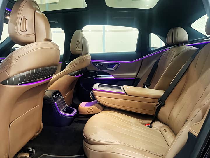 Фото 9 - Mercedes-Benz E-Class Hybrid