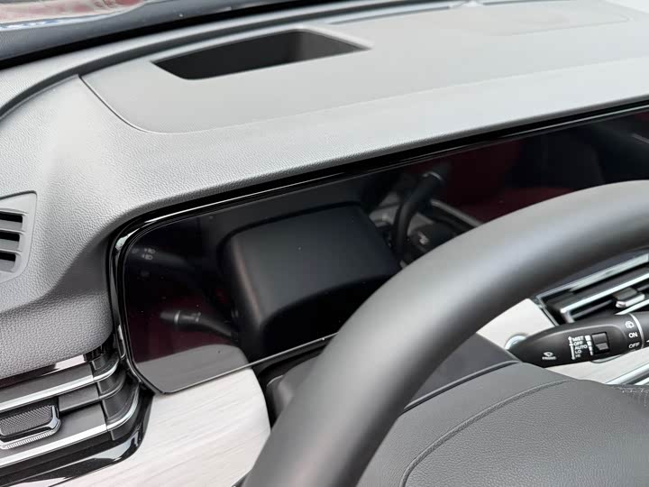 Фото 7 - Hongqi HS5