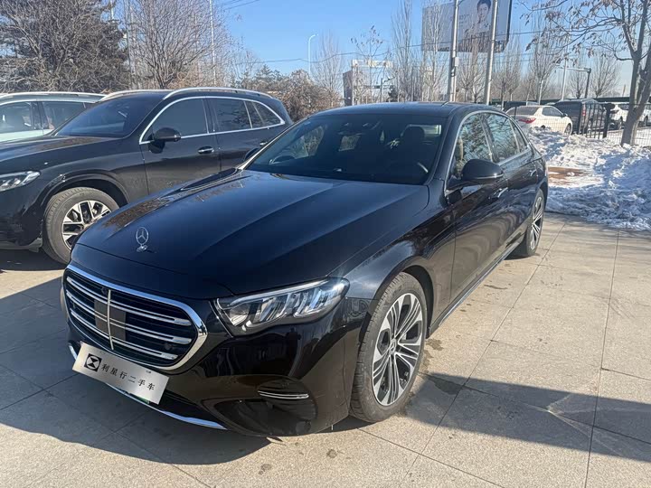 Фото 1 - Mercedes-Benz E-Class Hybrid