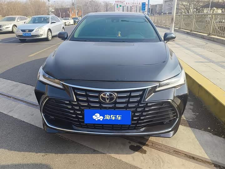 Фото 2 - Toyota Avalon