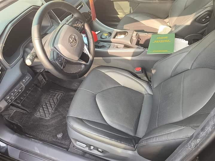 Фото 9 - Toyota Avalon