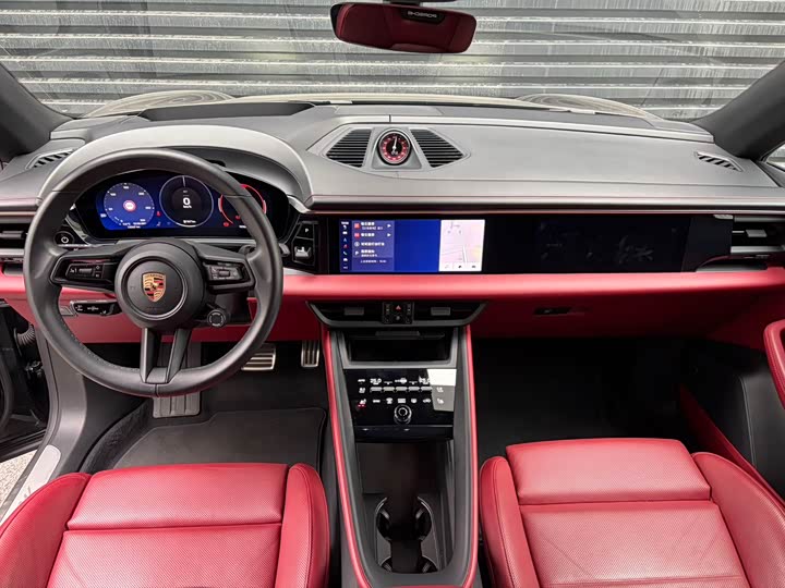 Фото 8 - Porsche Macan EV