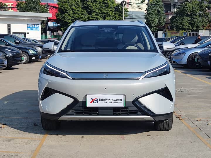 Фото 2 - BYD Yuan Plus