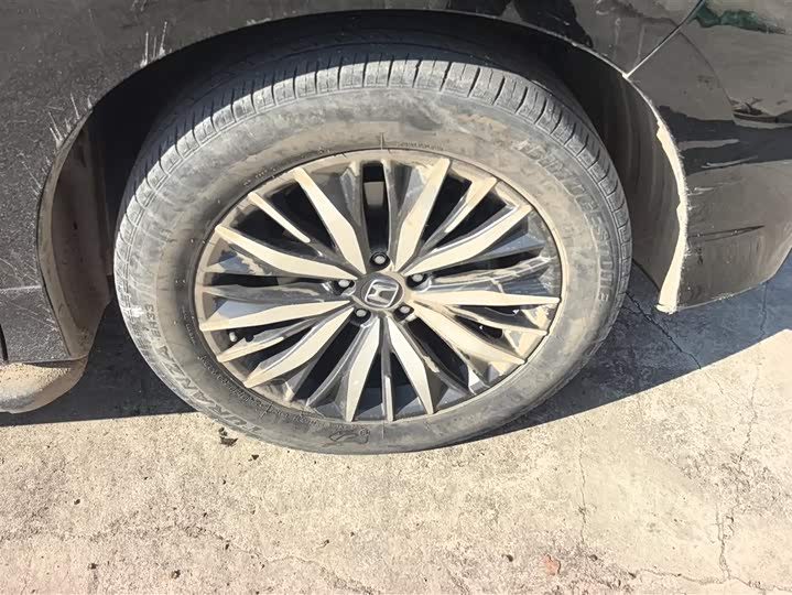 Фото 6 - Honda Avancier