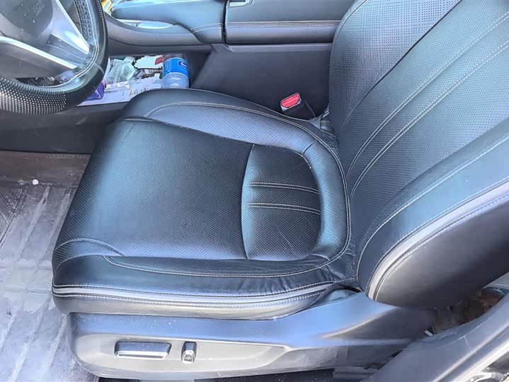 Фото 9 - Honda Avancier