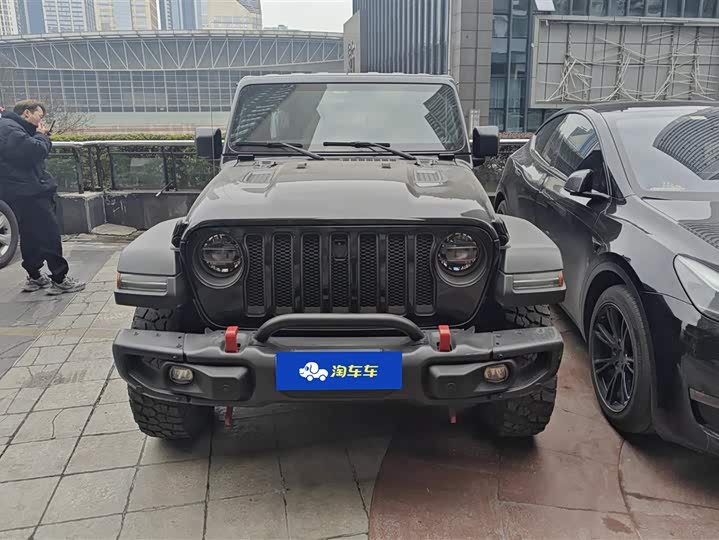 Фото 2 - Jeep Wrangler