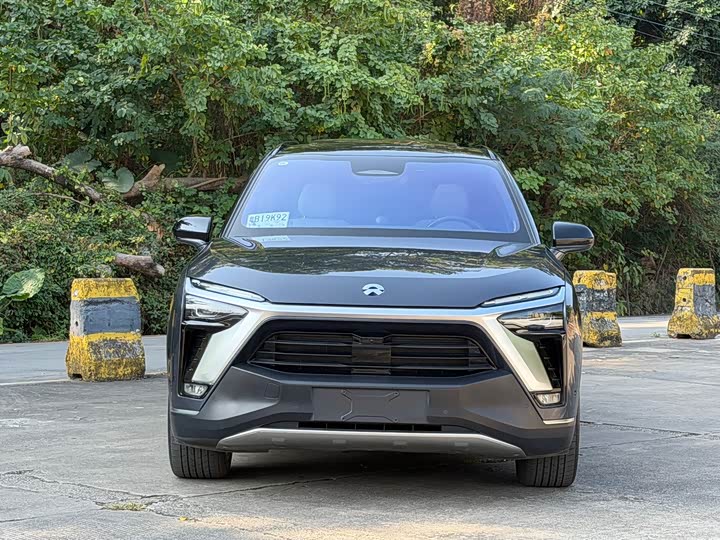 Фото 3 - Nio ES8