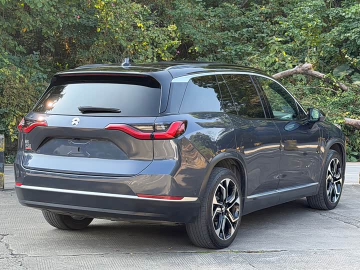 Фото 4 - Nio ES8