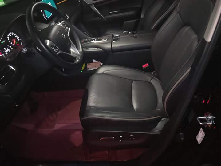 Фото 9 - Honda Avancier