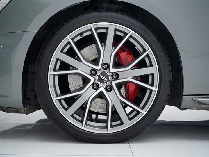 Фото 3 - Audi S4