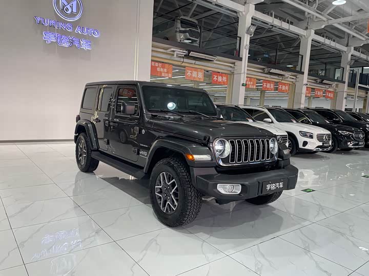 Фото 7 - Jeep Wrangler