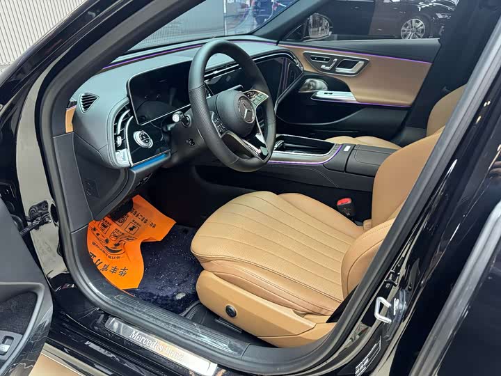 Фото 6 - Mercedes-Benz E-Class