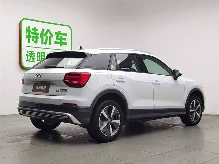Фото 2 - Audi Q2L e-tron