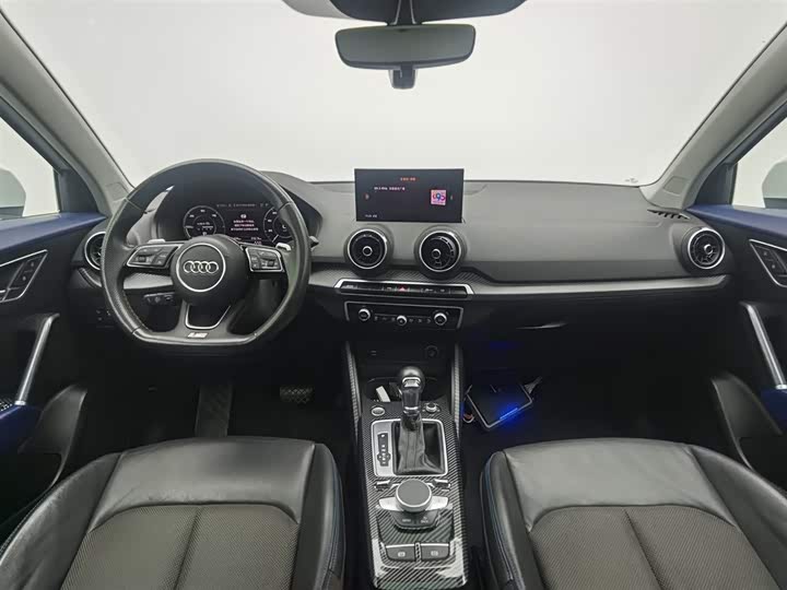 Фото 5 - Audi Q2L e-tron