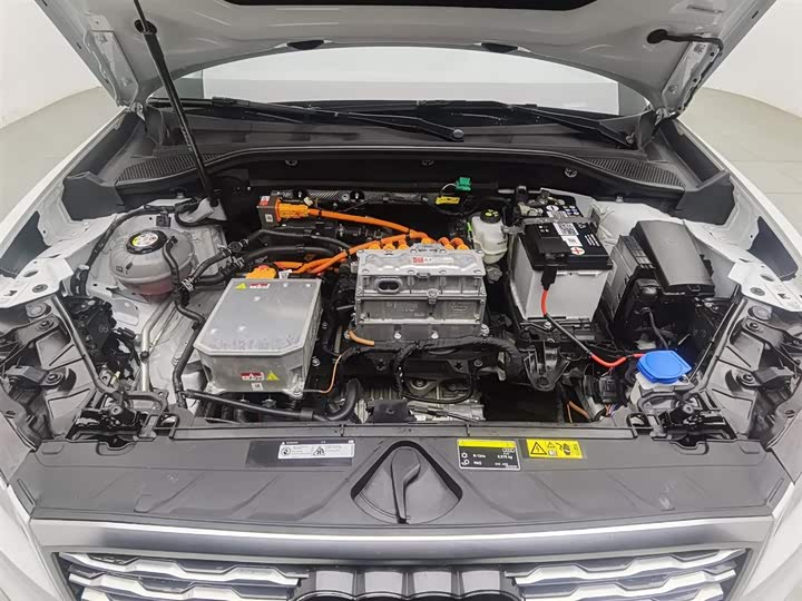 Фото 6 - Audi Q2L e-tron