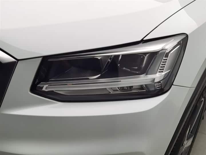 Фото 7 - Audi Q2L e-tron