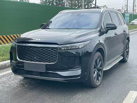 Фото 1 - LiXiang One