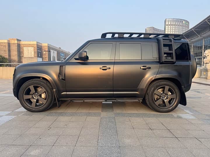 Фото 8 - Land Rover Defender