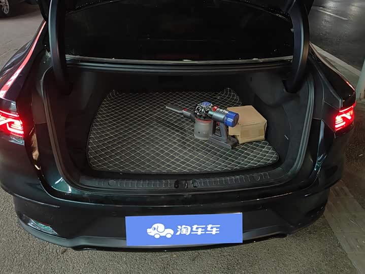 Фото 4 - BYD Han