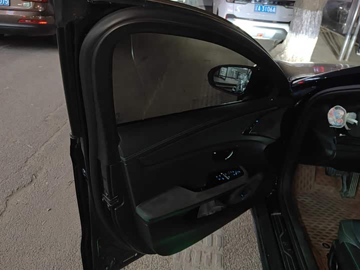 Фото 7 - BYD Han