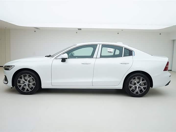 Фото 3 - Volvo S60