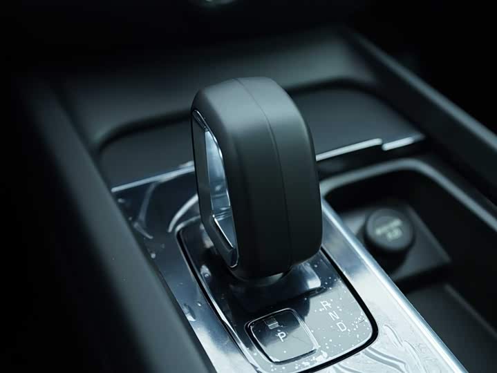 Фото 9 - Volvo S60