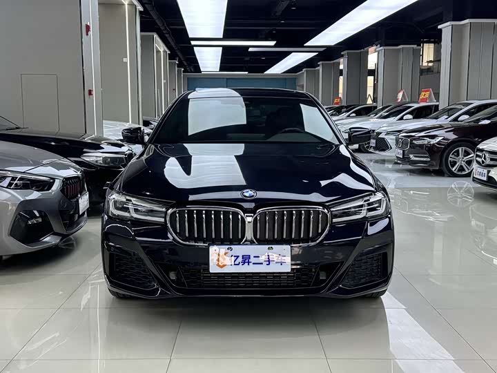 Фото 2 - BMW 5 Series